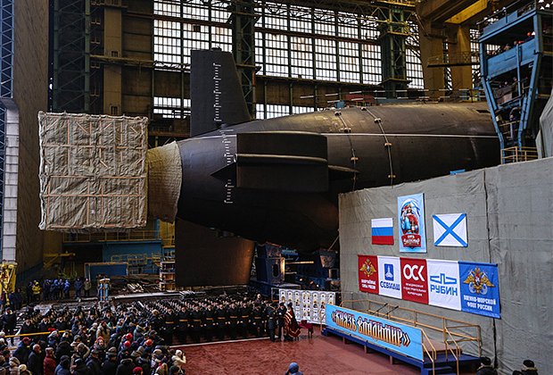 Церемония спуска на воду атомной подводной лодки «Князь Владимир» проекта 955А «Борей-А»