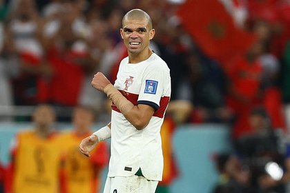 Португальский футболист отыграл матч против Марокко с переломом руки
