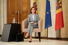 Майя Санду