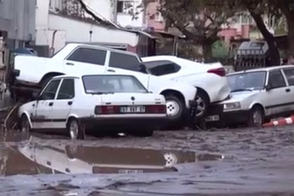 Популярный среди россиян турецкий курорт затопило проливными дождями