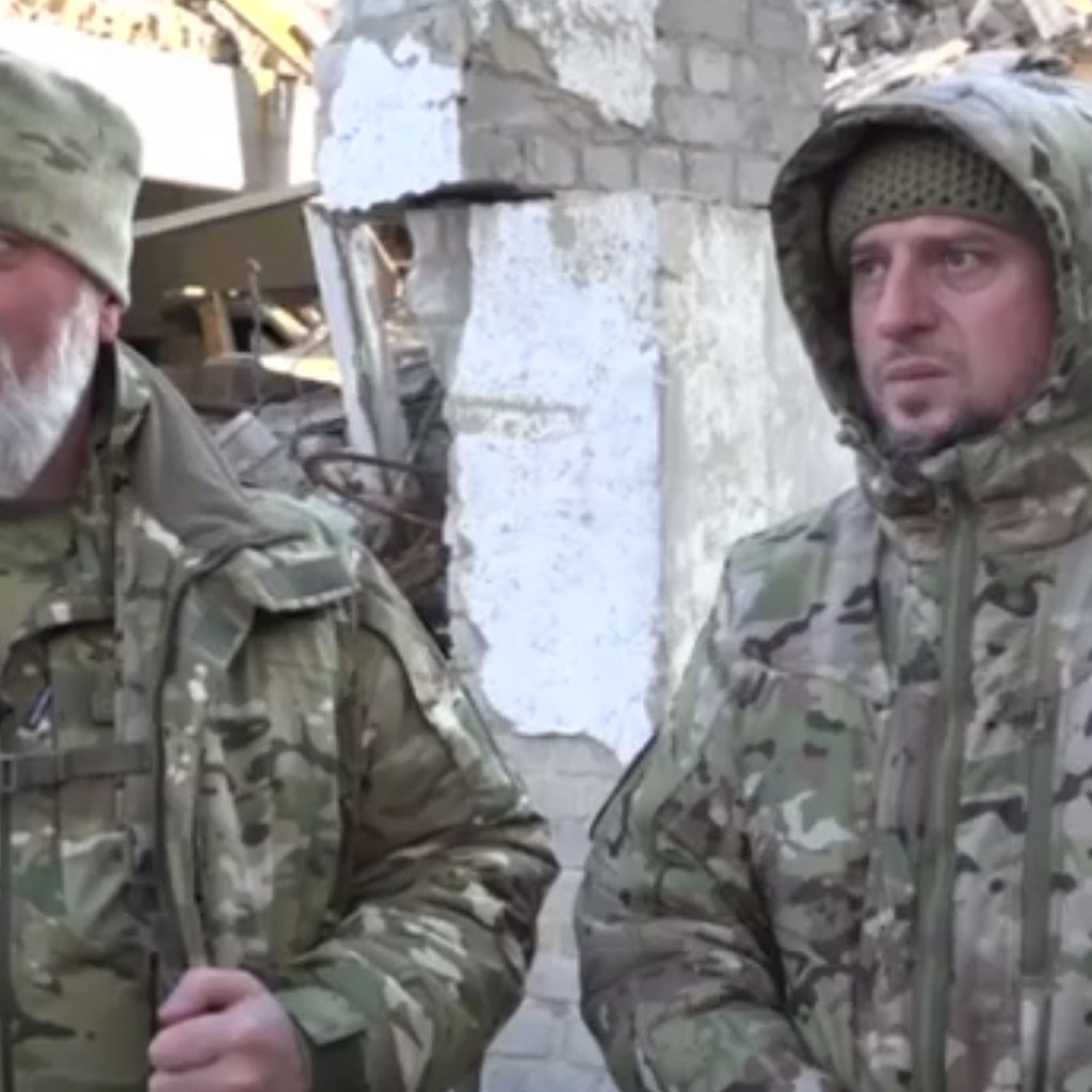 Алаудинов заявил что срочники должны воевать. Апти Алаудинова. Апти Аронович Алаудинов. Заместитель Кадырова Апти Алаудинов. Апти Ахмат.