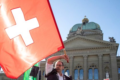 В Швейцарии нашли препятствия для запрета нацистской символики