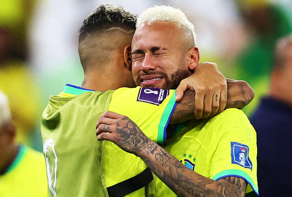 Карнавал закончился! Бразилия снова не смогла выиграть Кубок мира. Неймар безутешен