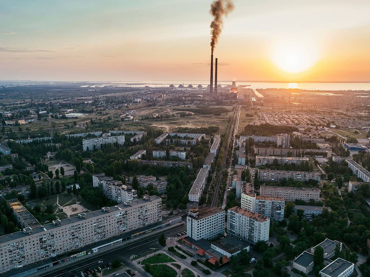 Росатом» активно включился в помощь жителям Энергодара: Деловой климат:  Экономика: Lenta.ru