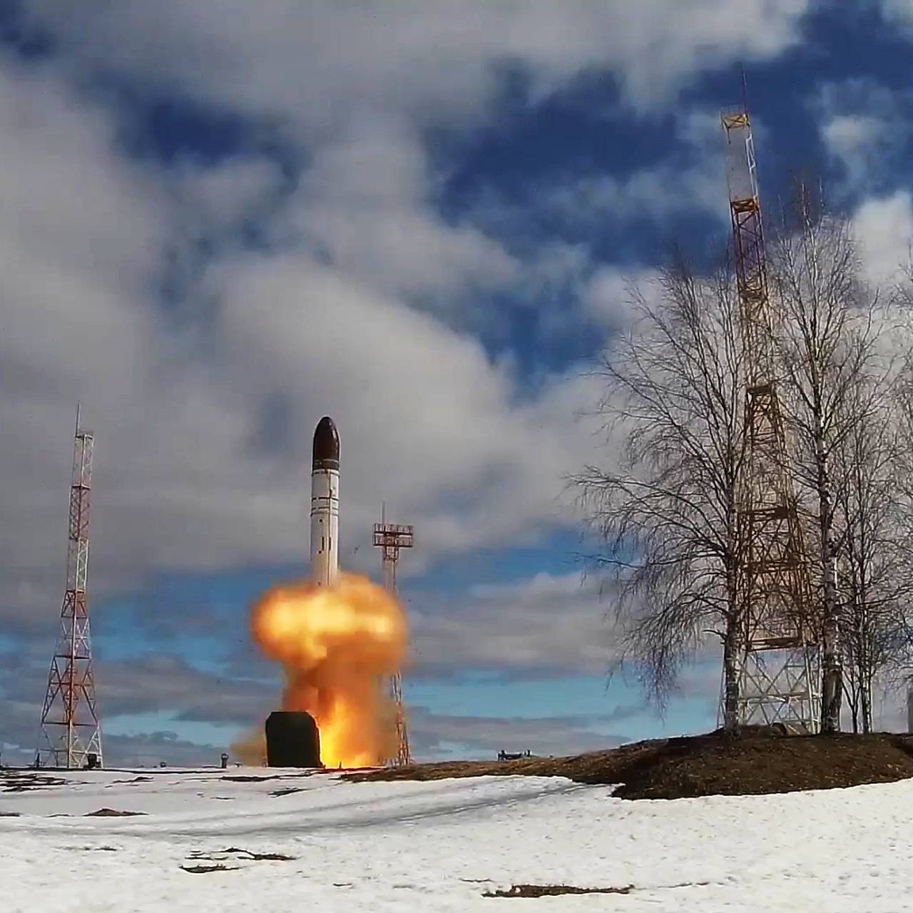 Ракета сармат картинки