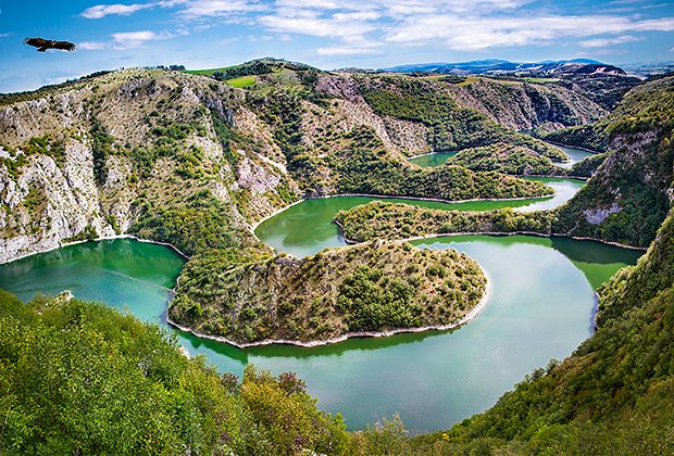 Каньон реки Увац в Сербии