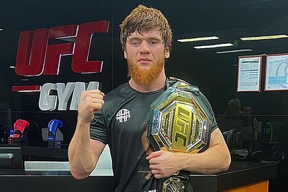 The Russian fighter who beat the visitor in the shopping center signed a contract with the UFC