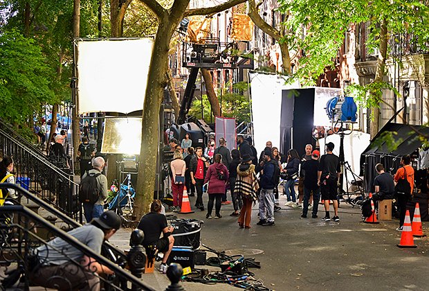 Улица Нью-Йорка во время съемок сериала «И просто так» в октябре 2021 года