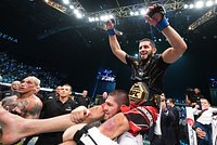 Триумф команды Хабиба, победа ученика Емельяненко и судейские скандалы в UFC: итоги 2022 года в ММА
