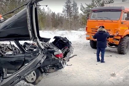 Четыре человека погибли в ДТП с КамАЗом на российской трассе