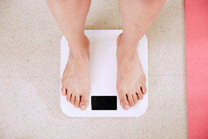 Диетолог рассказала о правильном способе похудения после праздников