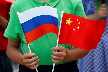 Посол Китая в России заявил о работе над возобновлением взаимных поездок граждан