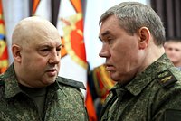 Назван командующий Ленинградским военным округом. Кто такой генерал-полковник Лапин, и за что его критиковал Кадыров?