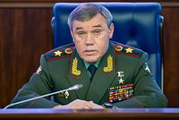 «Военачальник стратегического уровня» Спецоперацию на Украине возглавил новый командир. Чем известен генерал Герасимов?