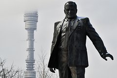 Памятник инженеру-конструктору Сергею Королеву