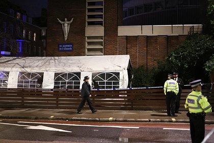 Неизвестный расстрелял прихожан у церкви в Лондоне