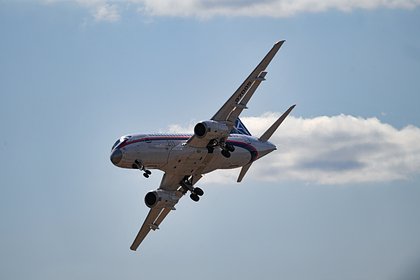 Кабмин утвердил минимальную цену на самолеты Superjet из российских запчастей