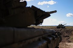 Российские танкисты уничтожили опорный пункт украинских военных