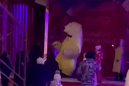 Танцы детей с аниматором под матерную песню «Хоп, мусорок» сняли в Мытищах