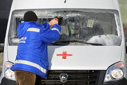 В российском регионе две скорые застряли в прошлогоднем снегу