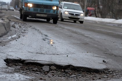 Российский чиновник лишился 100 тысяч рублей из-за плохих дорог