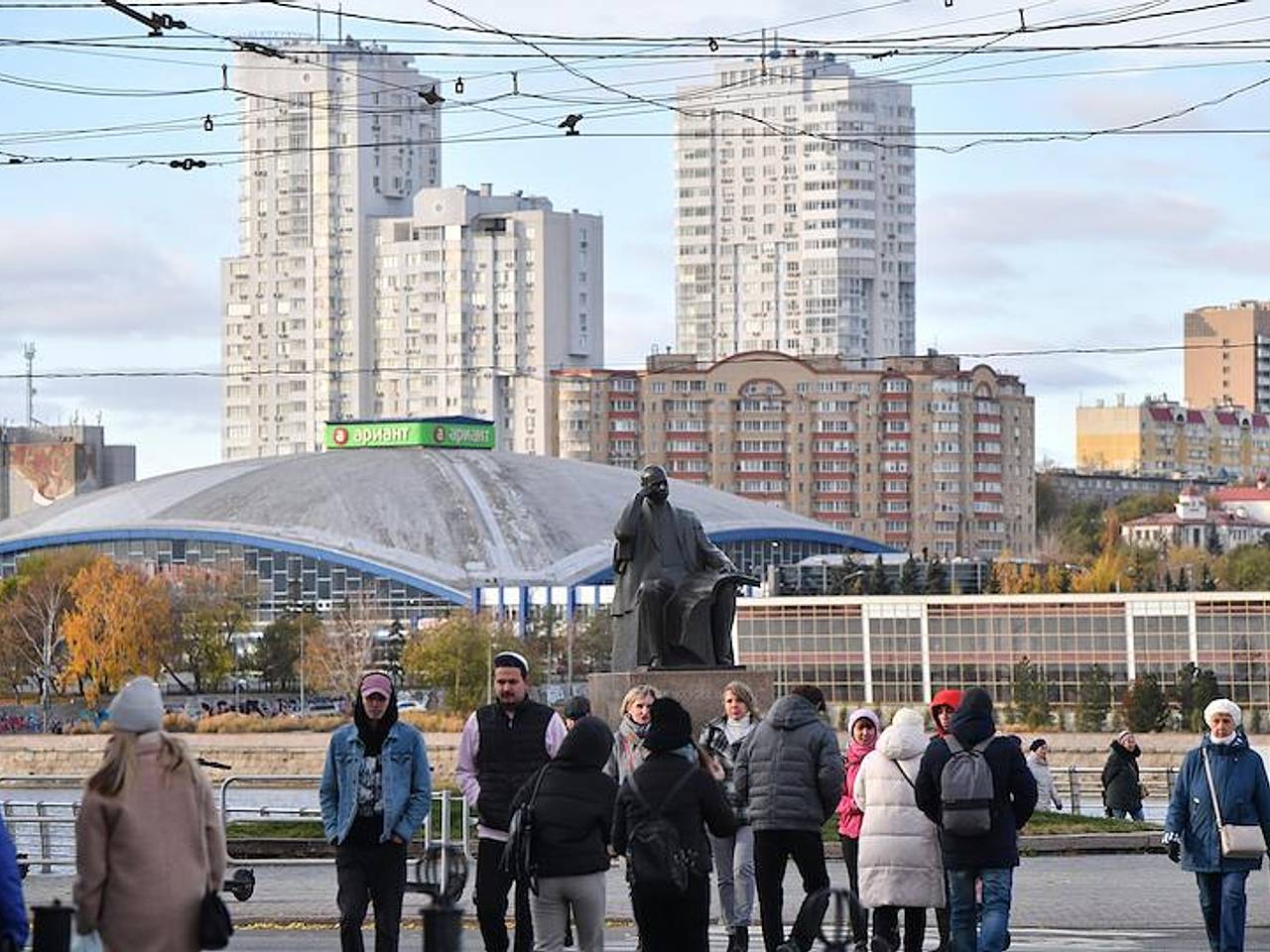 Определить город по фотографии