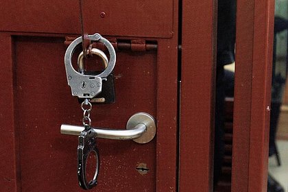 Экс-сотрудник российской колонии получил срок за сбыт наркотиков заключенным