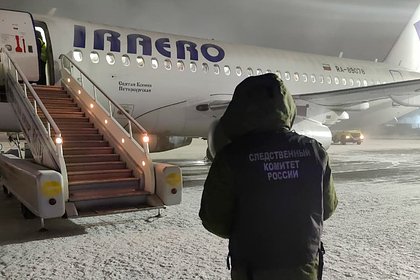 Летевший в Ташкент российский самолет вернулся в аэропорт из-за проблем с шасси