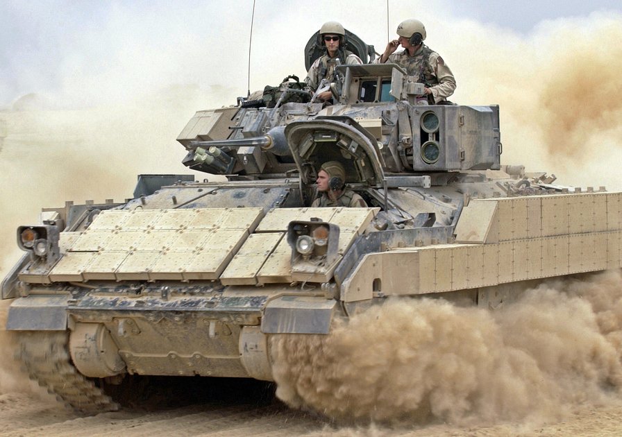 Боевая машина пехоты M2A2 Bradley