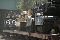 Украина впервые получит западные танки. Как американские Abrams и немецкие Leopard 2 повлияют на ход спецоперации?