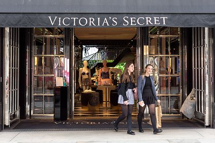 Сотрудница Victoria's Secret раскрыла неуместные вопросы от мужчин в магазине