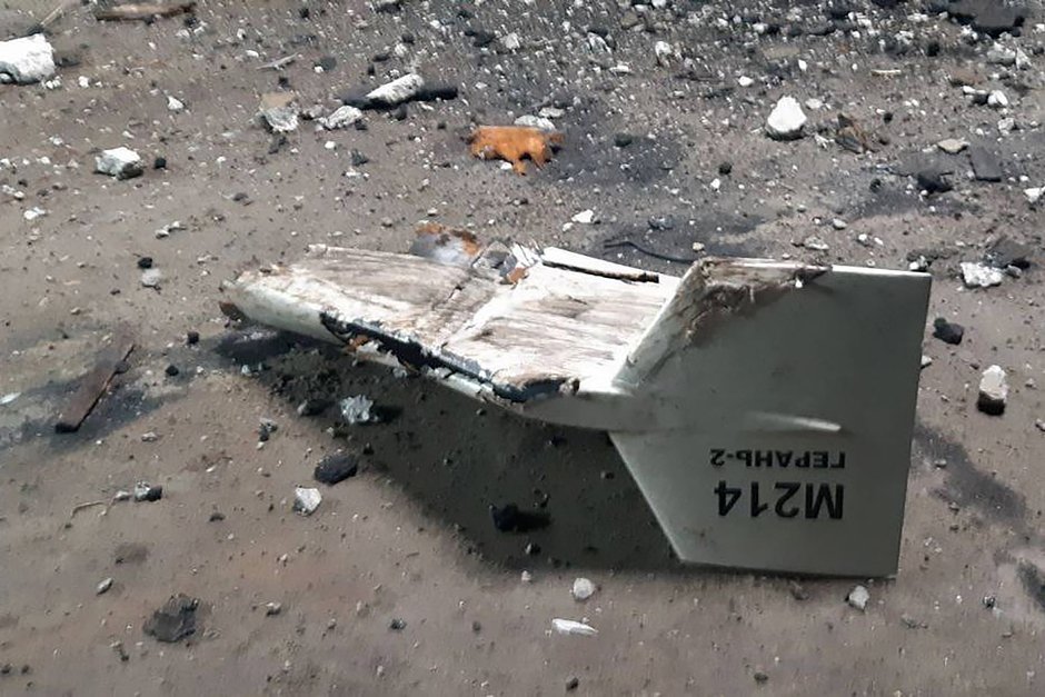 Обломки беспилотника, который, как утверждают в Киеве, произведен компанией Shahed Aviation Industries