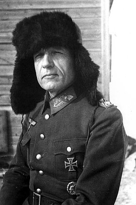 Генерал Вальтер фон Зейдлиц-Курцбах в плену. Фото: Анатолий Архипов / Internet Archive