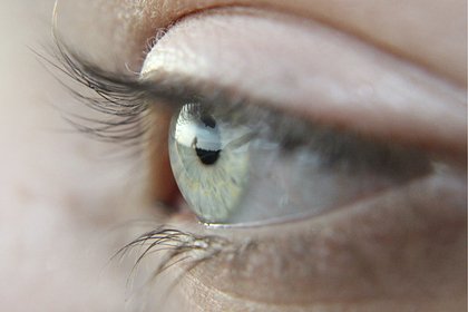 Созданы умные контактные линзы для борьбы с глаукомой