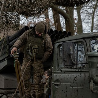 Сроки поставок западного оружия Киеву назвали гонкой со временем