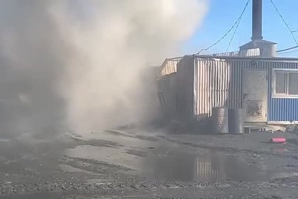 Пожар на нефтезаводе под Ростовом сняли на видео