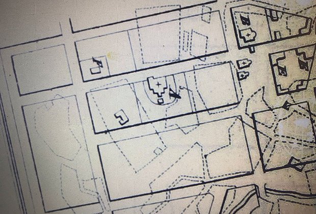 План города Чебоксар 1829 года. Литера А — Введенский собор, литера F — тюремный замок (Чебоксары)