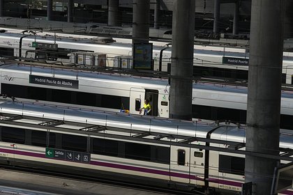 Испания потеряла миллионы евро на строительстве неподходящих по размеру поездов