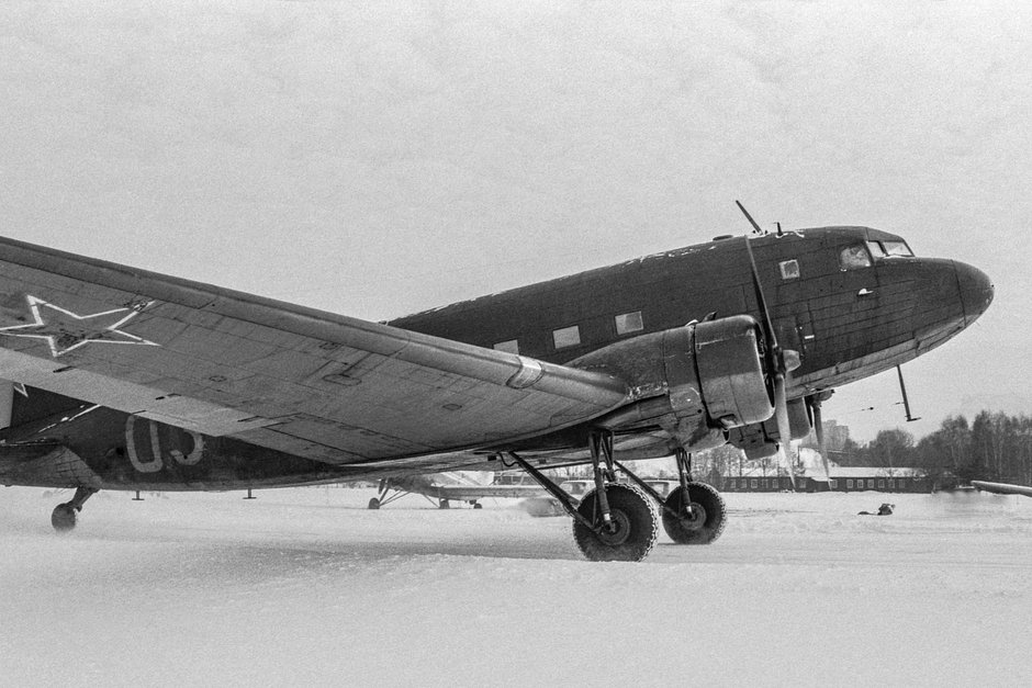 Самолет Ли-2 
