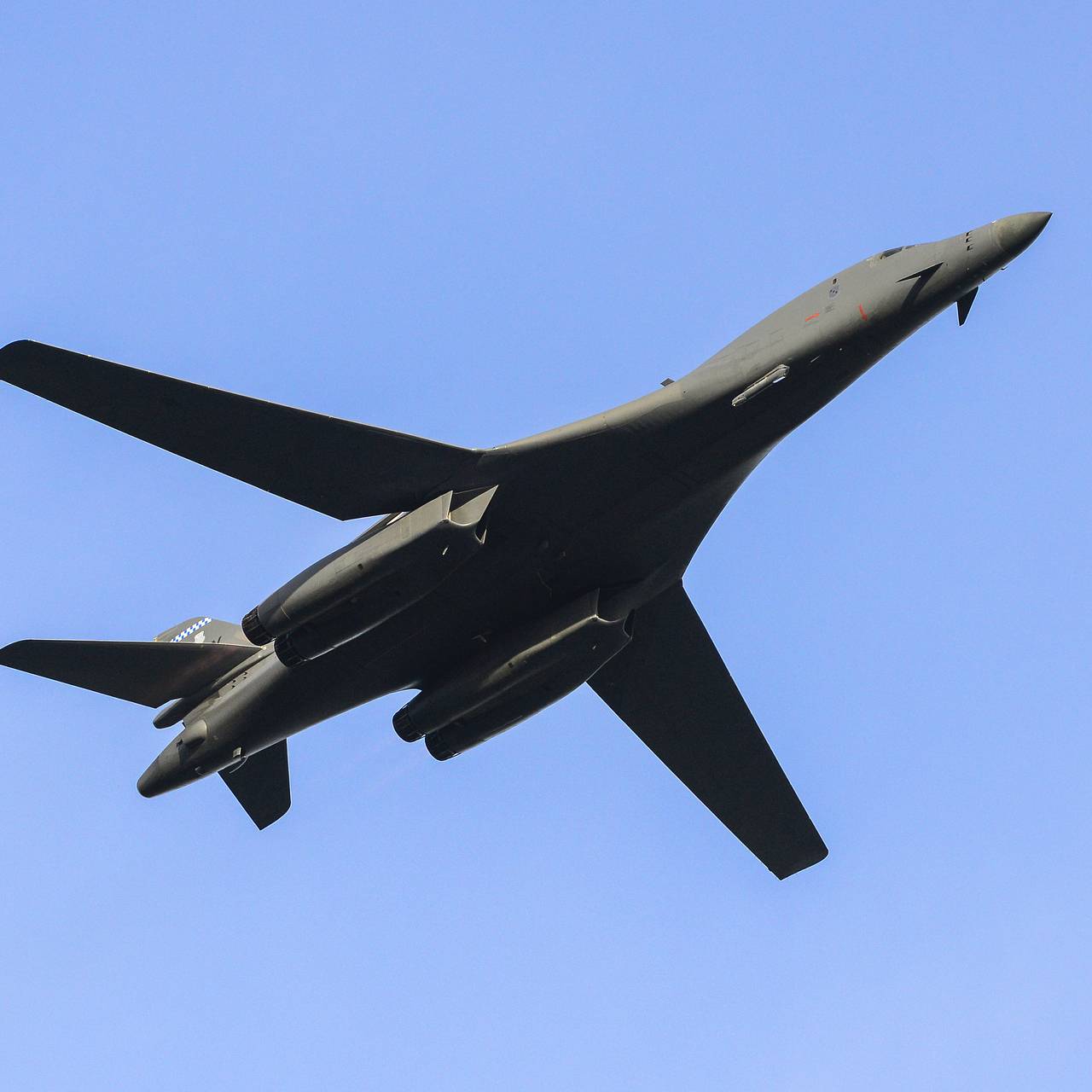 США показали бомбардировщики B-1B Lancer в Индии: Оружие: Наука и техника:  Lenta.ru