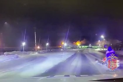 Пьяный россиянин устроил GTA-заезд на снегоходе по асфальту и попал на видео