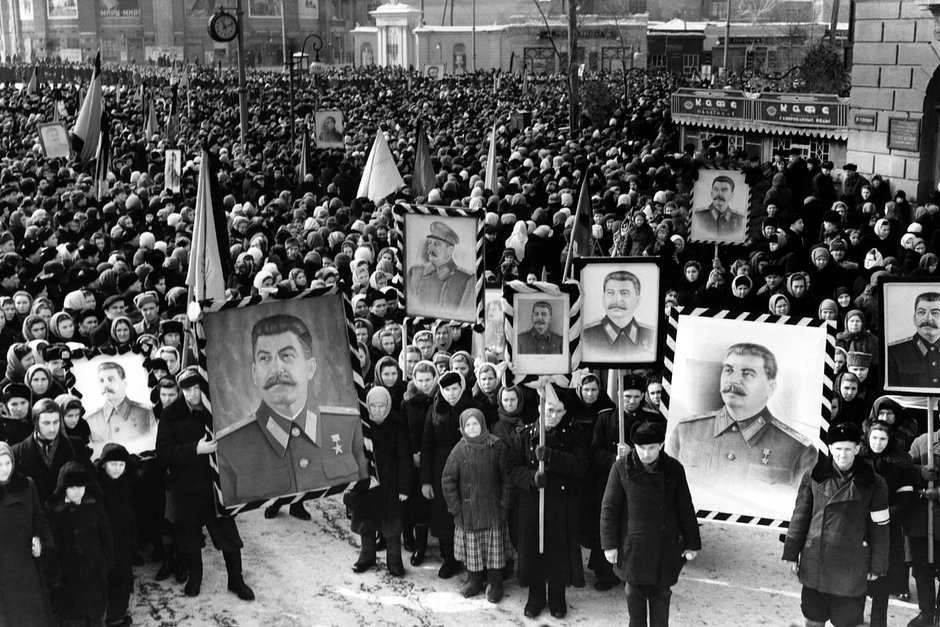 Траурный митинг в Воронеже, посвященный памяти Иосифа Сталина. 6 марта 1953 года