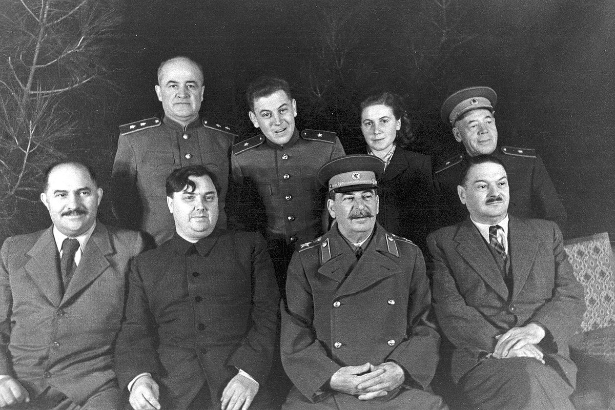 Окружение сталина фамилии с фото
