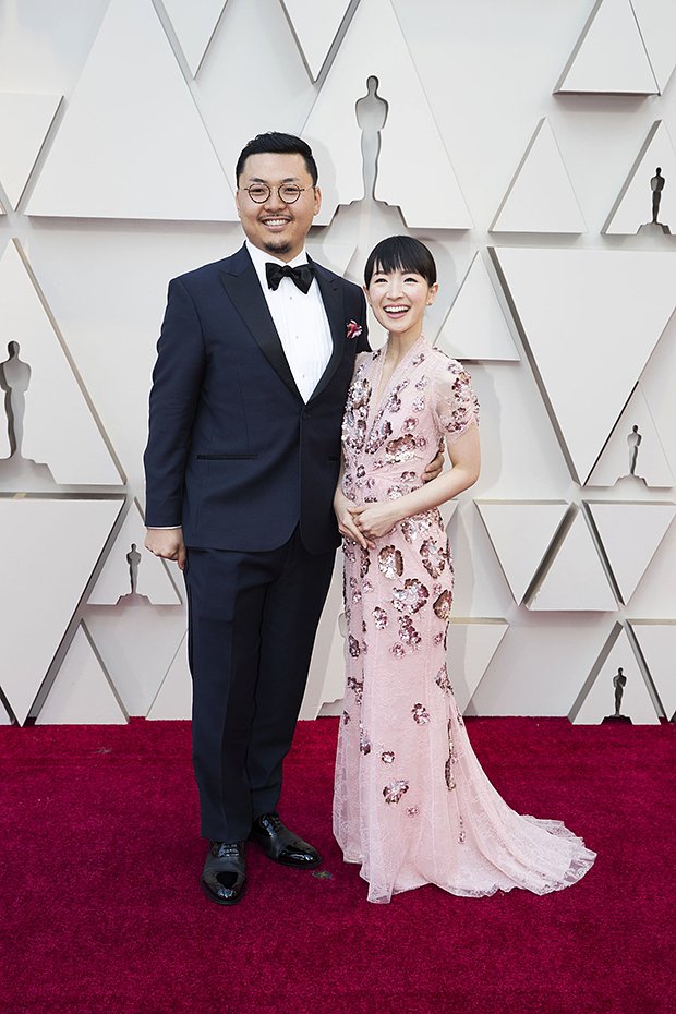 Мари Кондо с мужем Такуми Кавахарой, 2019 год