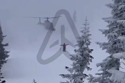 Появилось видео крушения вертолета в горах Кузбасса