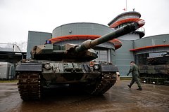 Польша доставила на Украину танки Leopard
