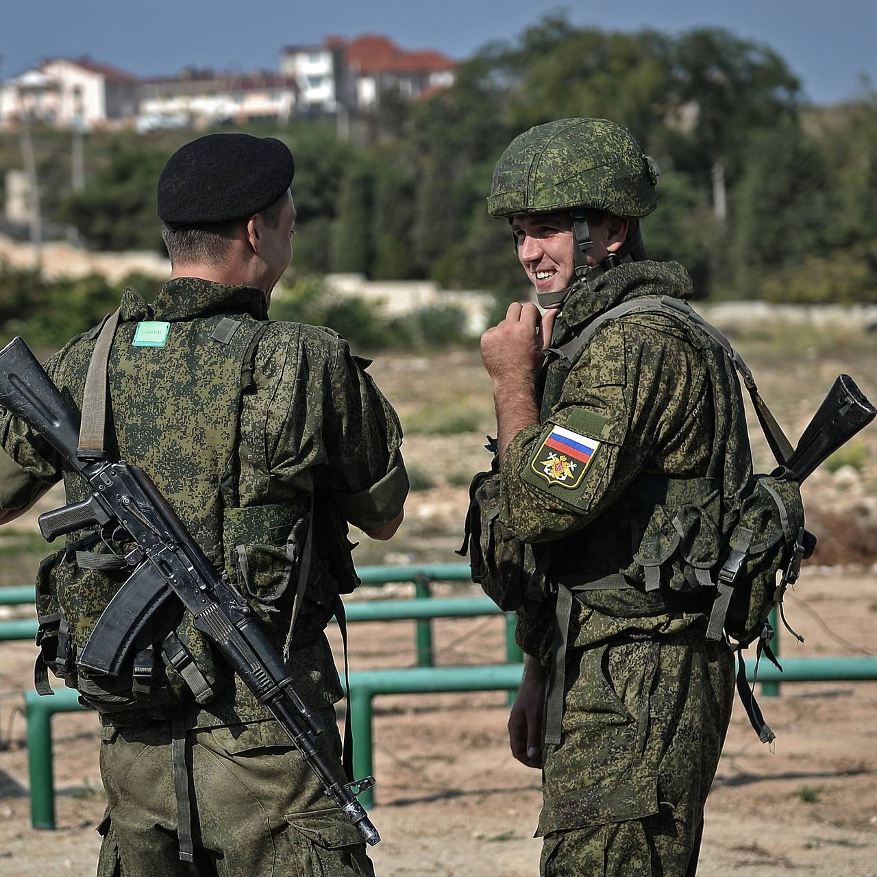 Аксенов рассказал о роли «вежливых людей» в Крымской весне: Политика:  Россия: Lenta.ru