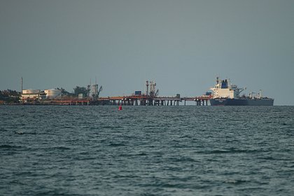 В Европе арестовали капитана заподозренного в перевозке российской нефти судна