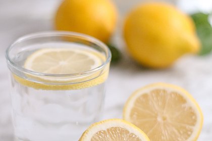 Названы неожиданные результаты 30-дневного употребления воды с лимоном