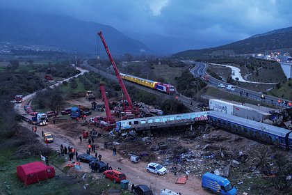 Начальник станции в Греции признал вину в крушении поездов